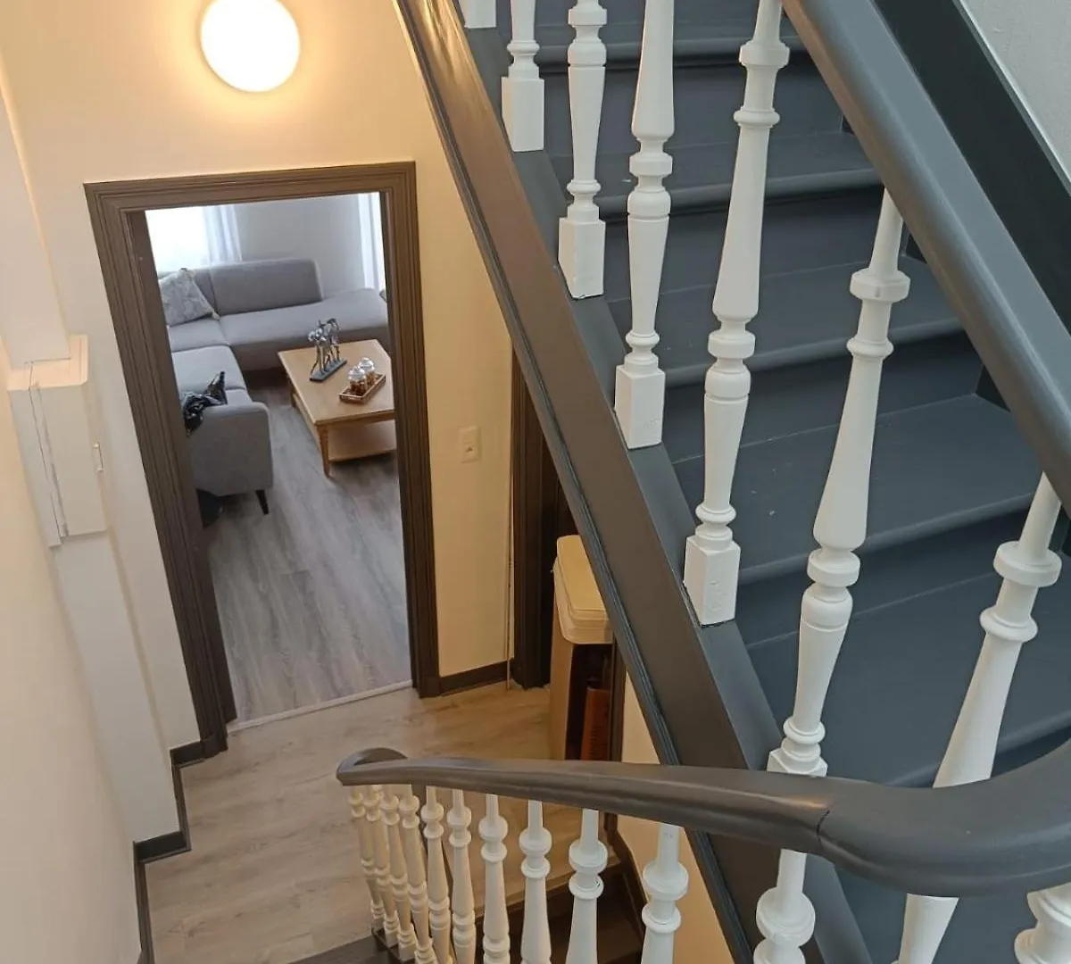 Modern Triplex 140M2 - 4 Bedrooms, 1 Living Room & 2 Bathrooms - 8 People In Brussels City