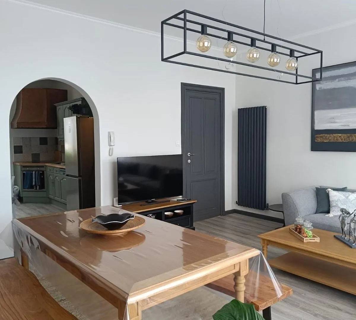 Modern Triplex 140M2 - 4 Bedrooms, 1 Living Room & 2 Bathrooms - 8 People In Brussels City 0*,